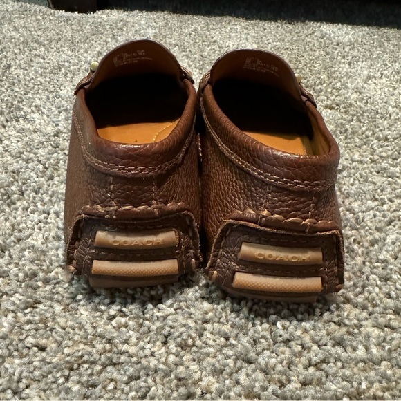 Women’s Coach Crosby Turnlock Driver Size 8B
Slip on - Picture 5 of 8
